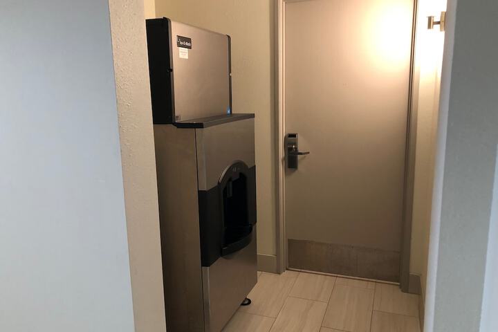 Holiday Inn Express & Suites Franklin KY by IHG
