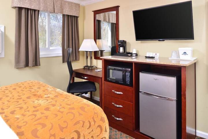 Room 17 of 24