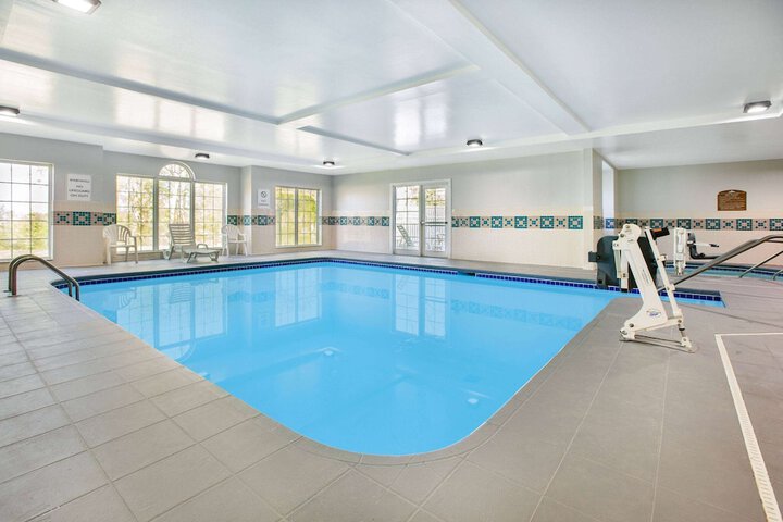 Pool 5 of 34