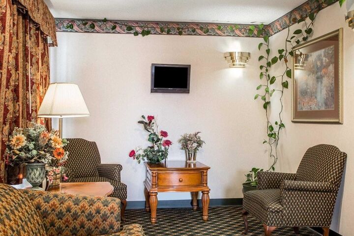 Hotel Interior 6 of 29