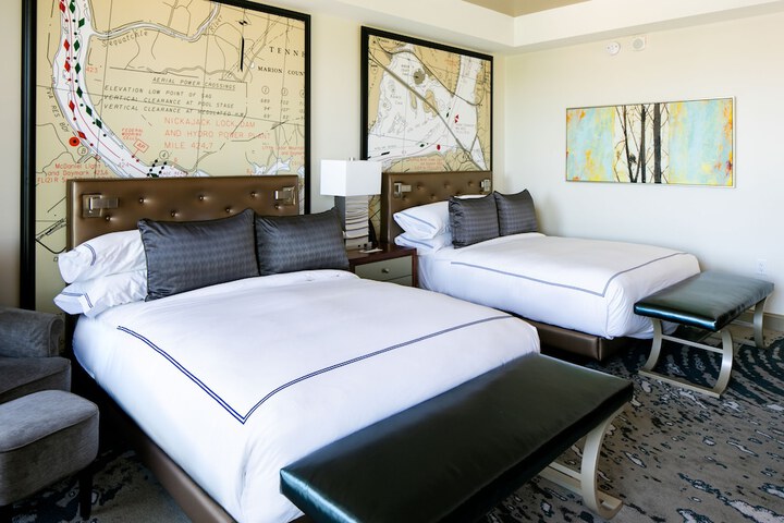 THE TENNESSEAN Hotel