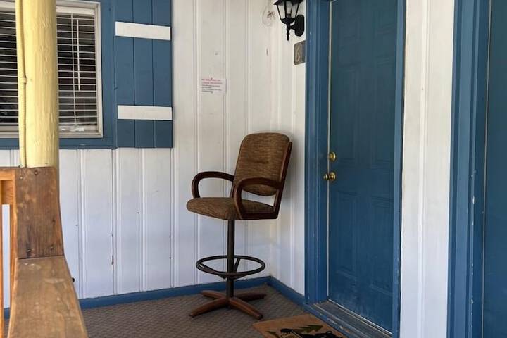Room 103 of 236