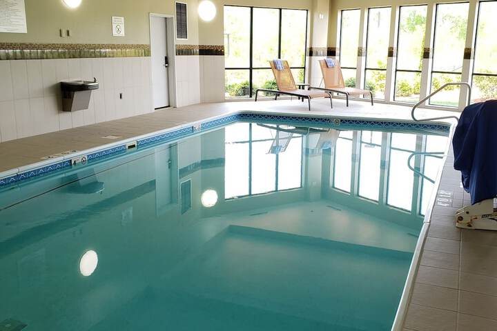 Pool 4 of 37