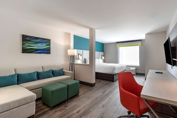 Room 42 of 71