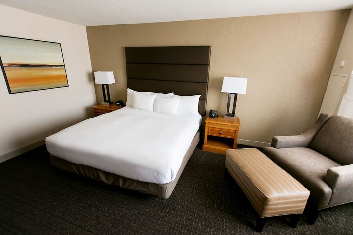 Room 52 of 137