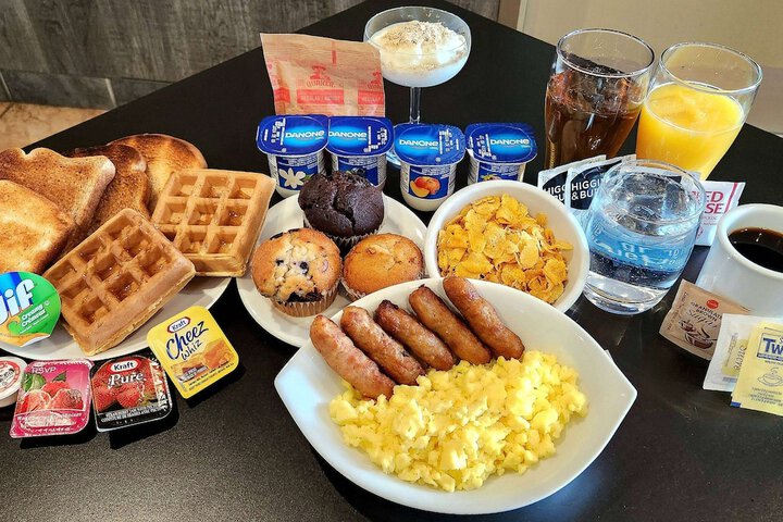 Breakfast/Coffee Service 26 of 27