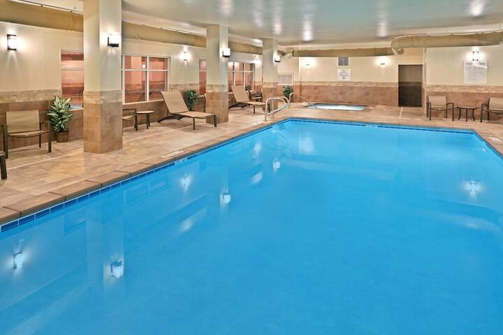 Pool 7 of 61
