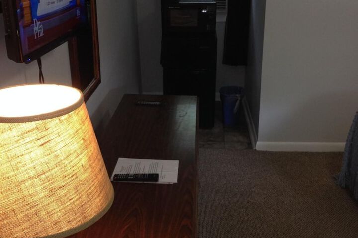 Room 18 of 37