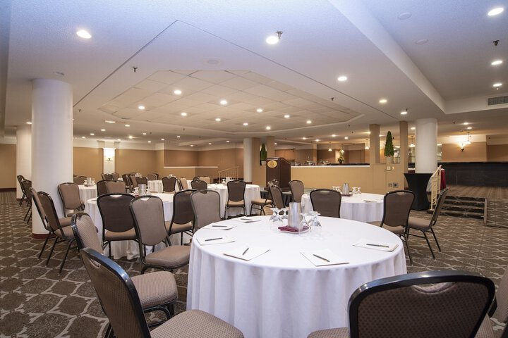 Ballroom/Hall 57 of 60