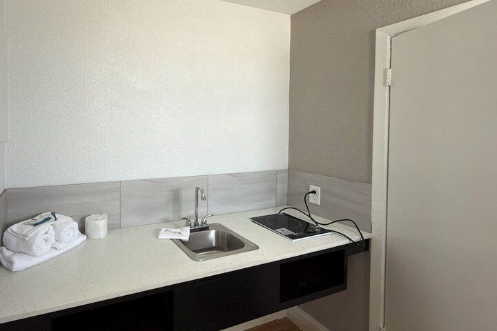 Studio 6 Suites Belton TX