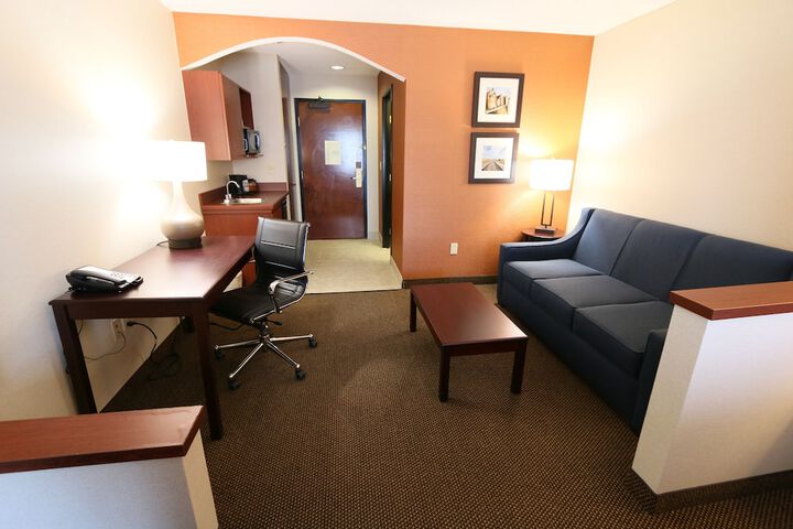 Room 32 of 58