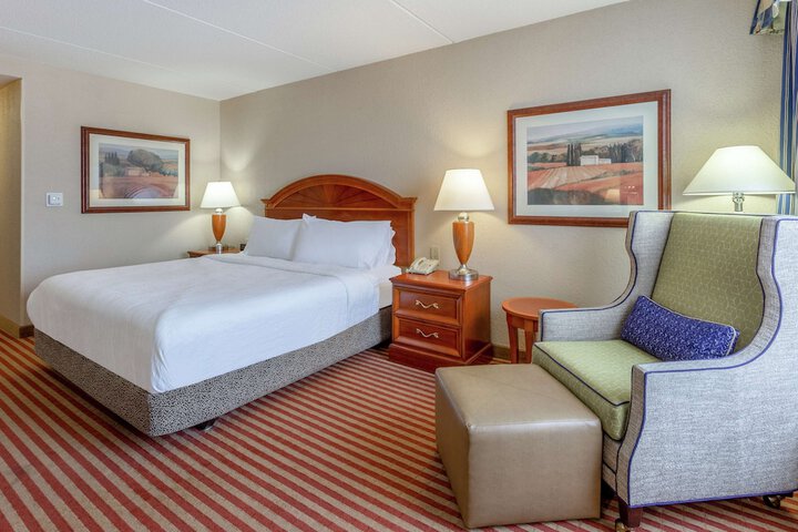 Room 10 of 31