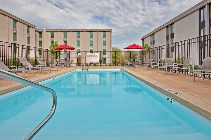 Pool 6 of 30