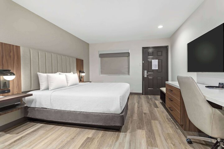 Room 22 of 62