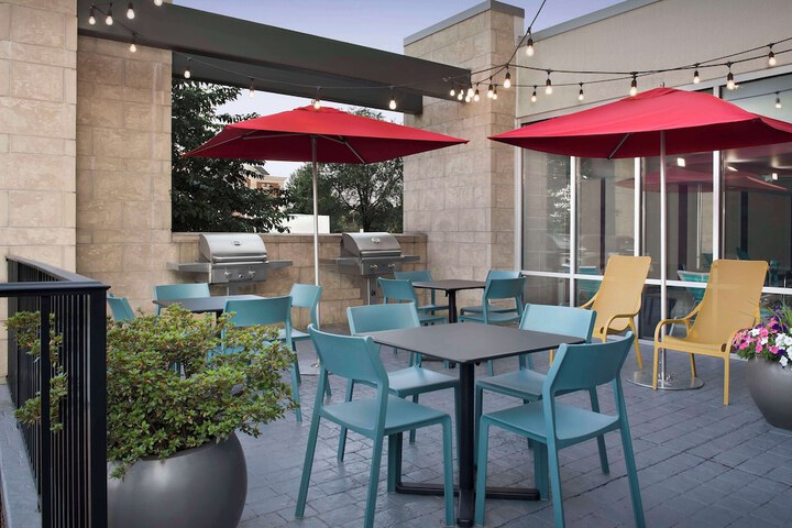 Terrace/Patio 30 of 31