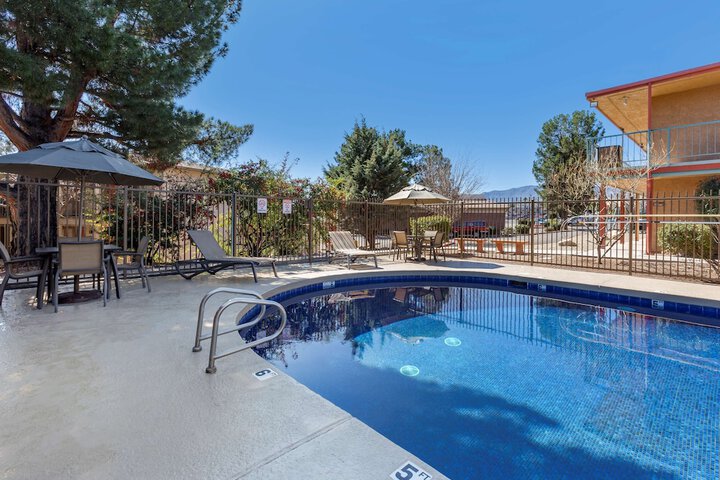 Pool 9 of 49
