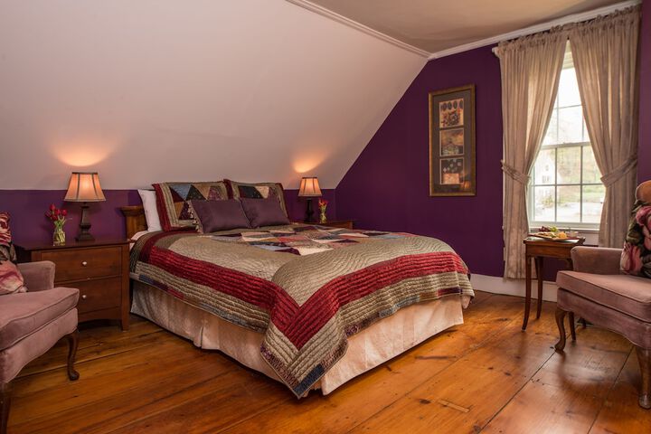 Room 12 of 32