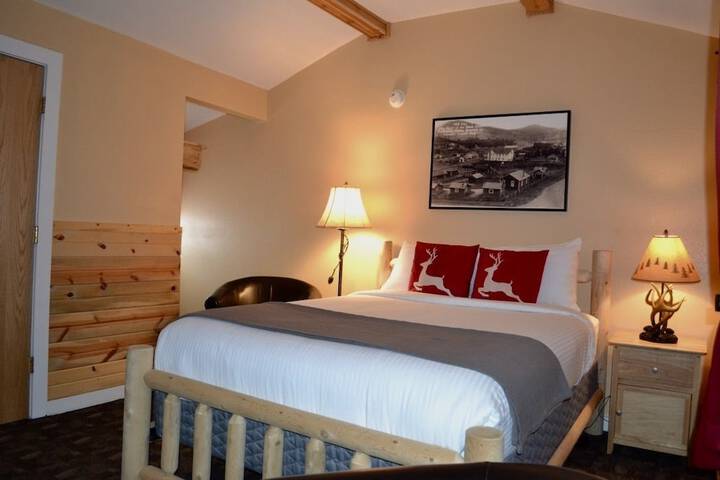 Black Elk Resort Cottages and RV Park