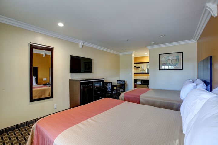 Ontario Inn & Suites
