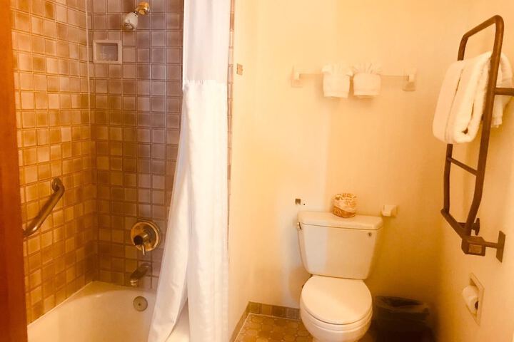 Room 48 of 85