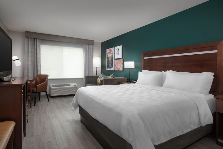 Room 30 of 54