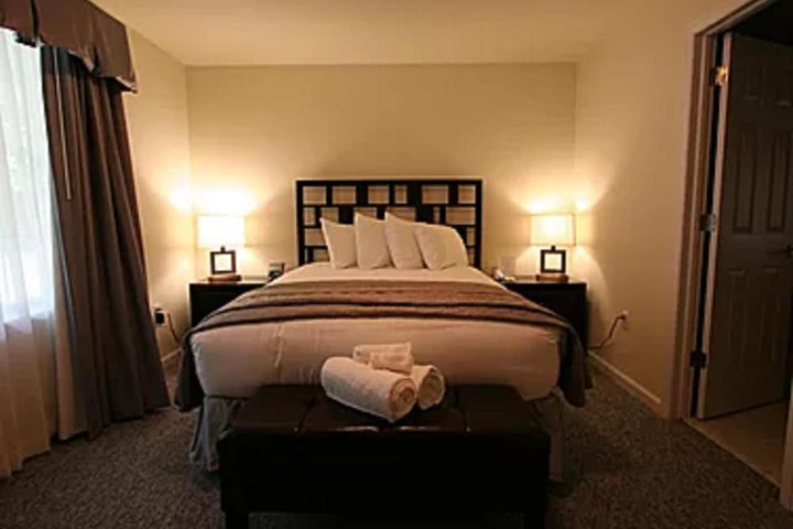 Room 19 of 36