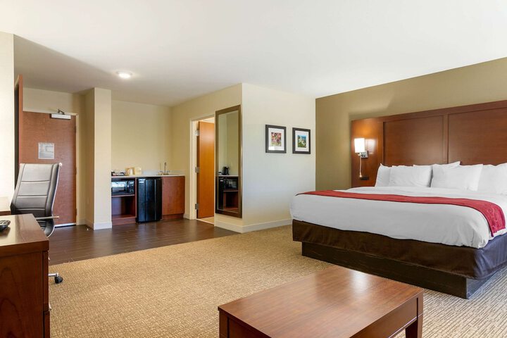Room 26 of 33