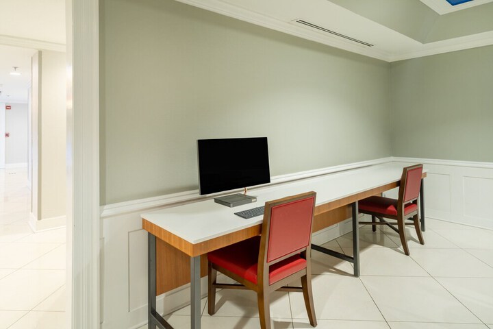 Holiday Inn Express Hotel & Suites Magee by IHG