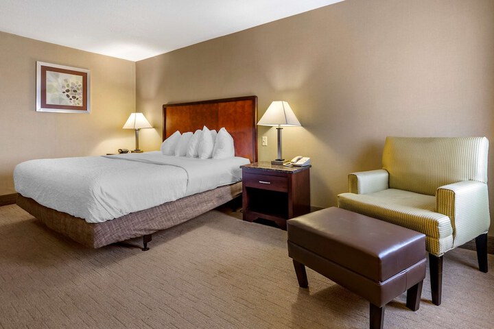 Best Western Plus Inn at Hunt Ridge