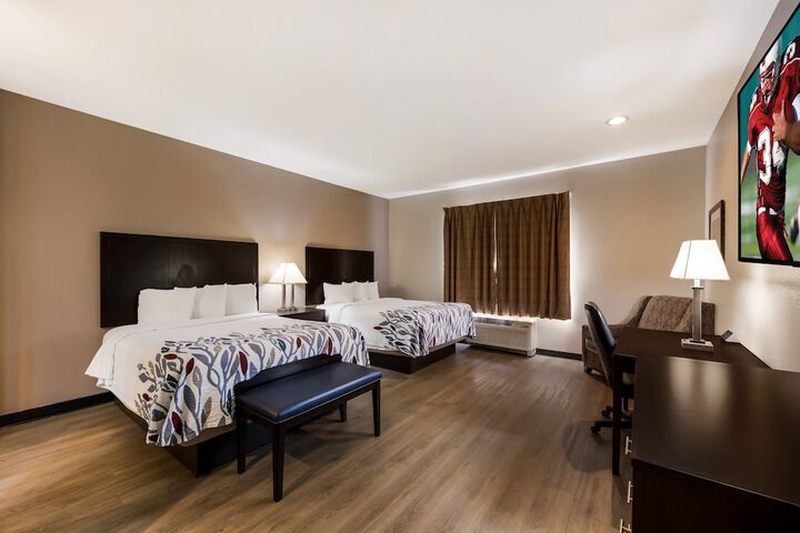Room 13 of 35