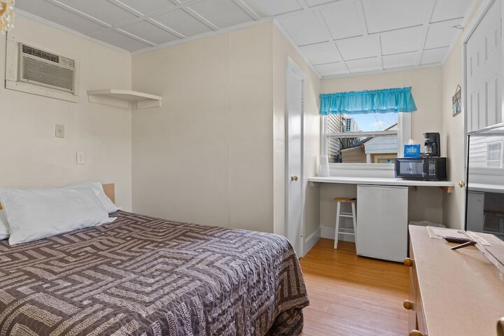 Room 37 of 38