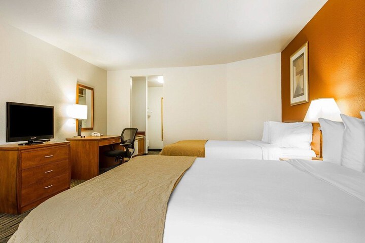 Room 42 of 50