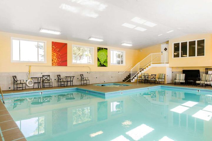 Pool 8 of 40