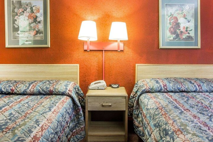 Room 22 of 31