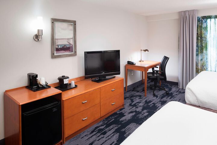 Room 11 of 30