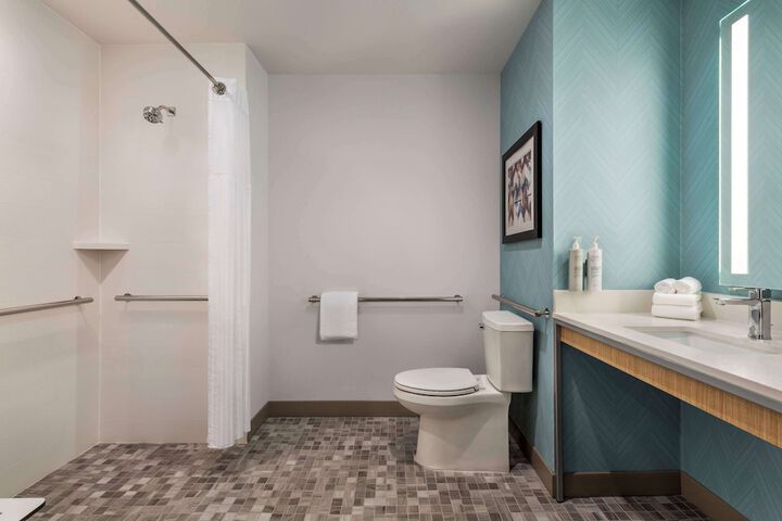 Room 16 of 45