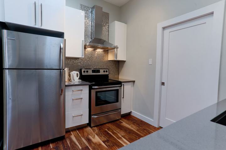 Boardwalk Homes - Executive Guest Rooms & Townhomes