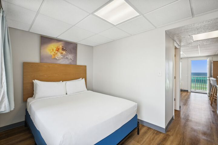 Room 35 of 59