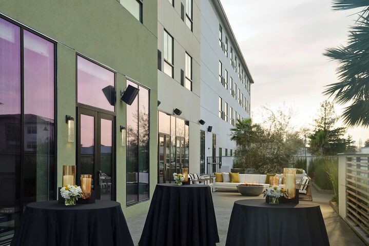Hotel Centro Sonoma Wine Country Tapestry Collection Hilton