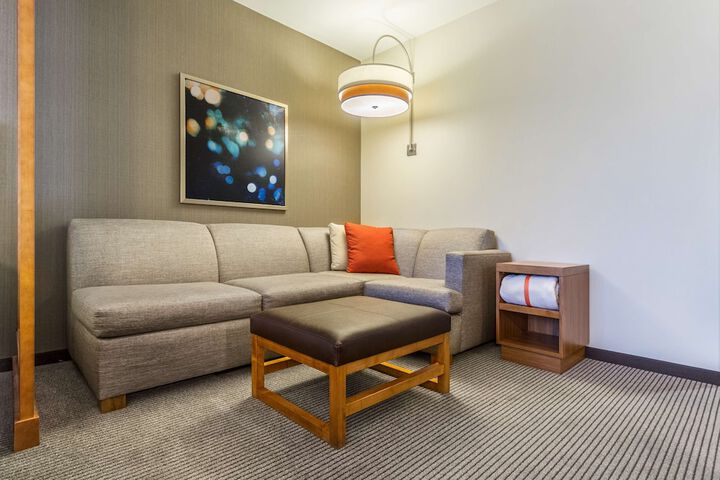 Room 14 of 42