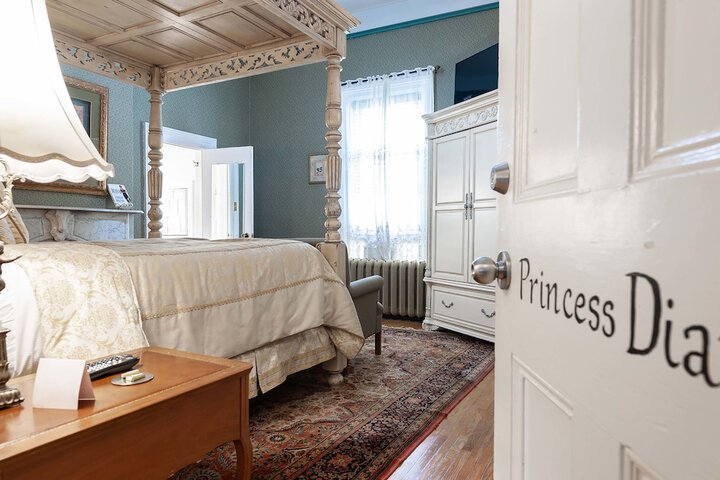 Room 41 of 115