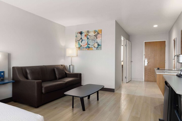 Microtel Inn & Suites by Wyndham Tracy
