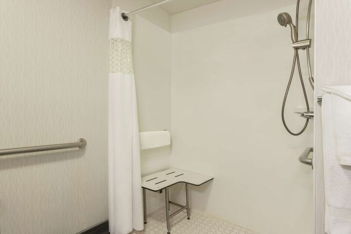 Room 18 of 49