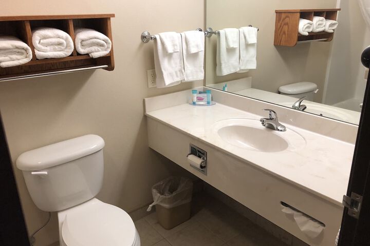 Room 13 of 35