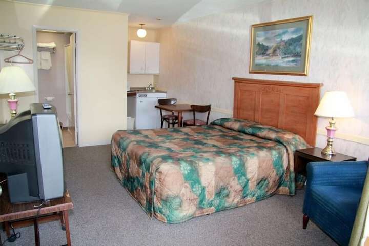 Room 16 of 19