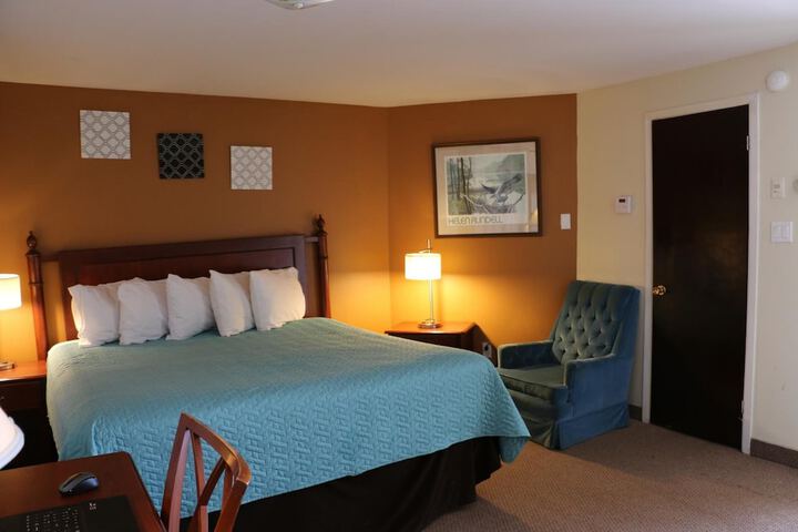Room 22 of 36