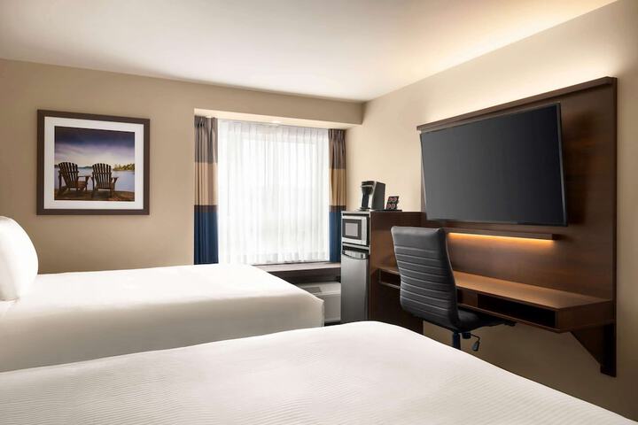 Room 22 of 40