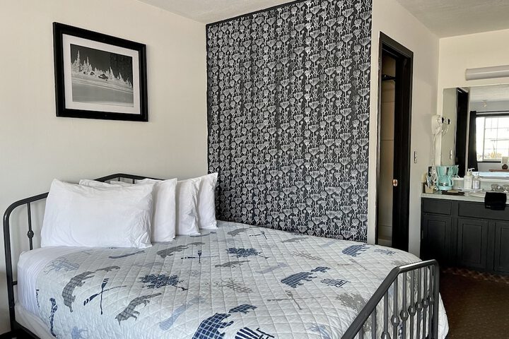 Chalet Motel Whitefish