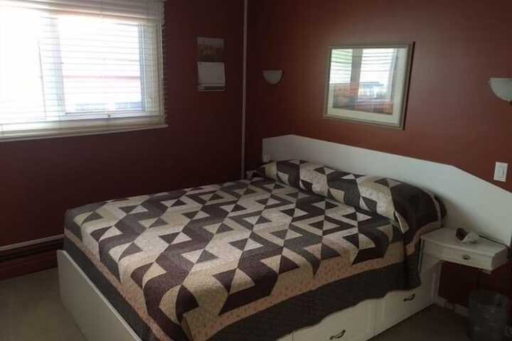Room 14 of 19