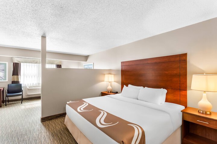 Quality Inn & Suites Gorham Riverside